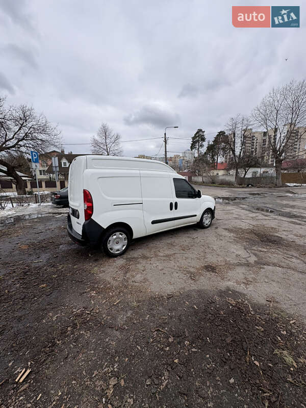 Вантажний фургон Fiat Doblo 2014 в Києві фото 9 Вантажний фургон Fiat Doblo 2014 в Києві