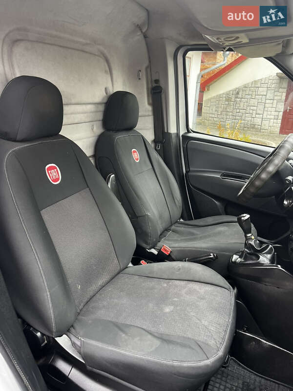 Вантажний фургон Fiat Doblo 2013 в Стрию