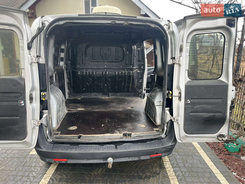 Вантажний фургон Fiat Doblo 2013 в Стрию