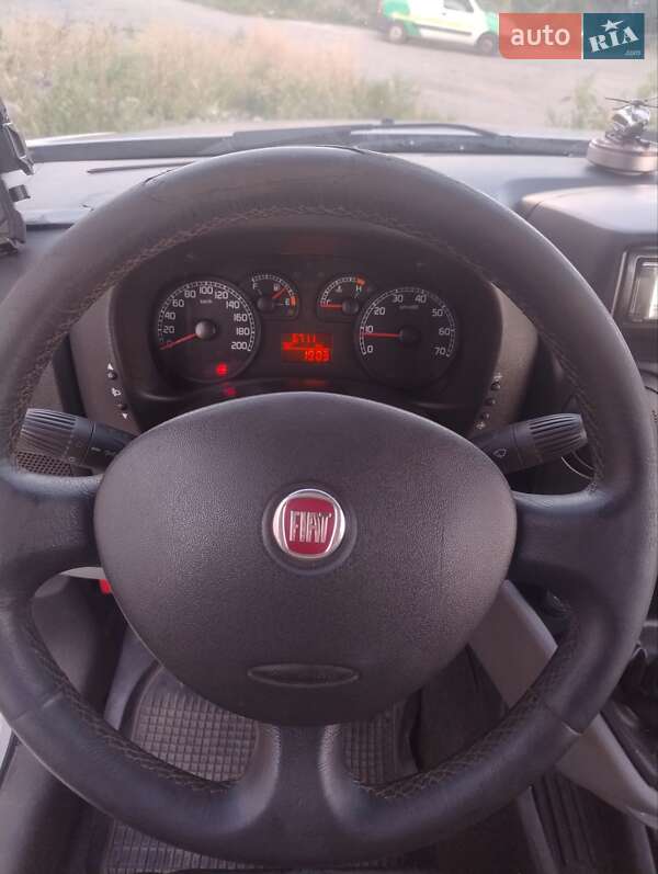 Минивэн Fiat Doblo 2009 в Пятихатках