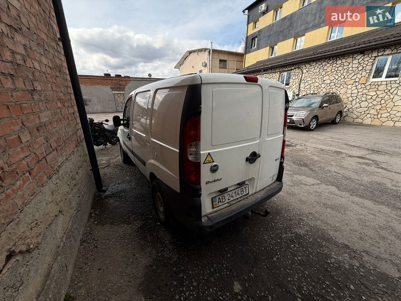 Вантажний фургон Fiat Doblo 2006 в Вінниці