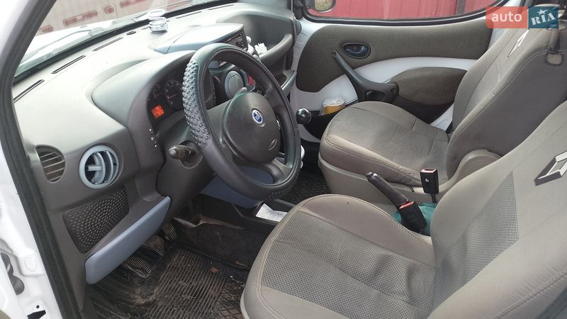 Мінівен Fiat Doblo 2005 в Житомирі