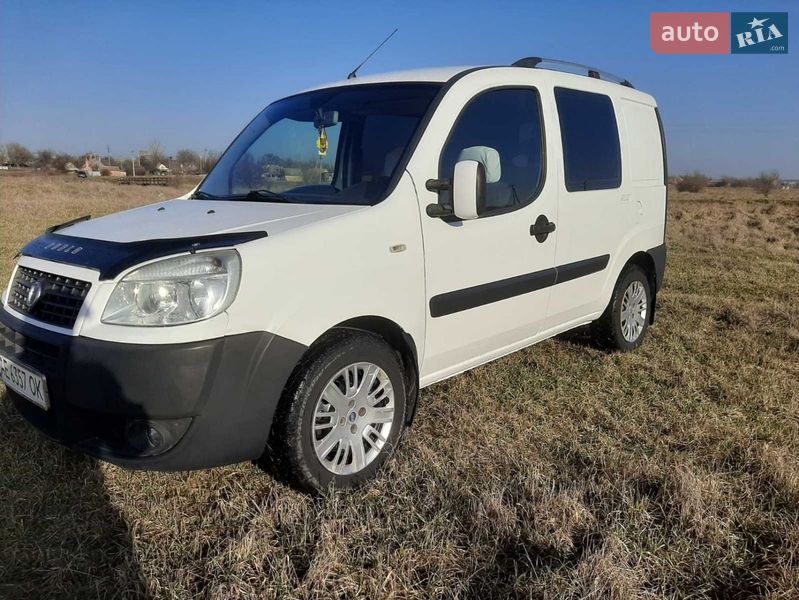 Минивэн Fiat Doblo 2008 в Запорожье