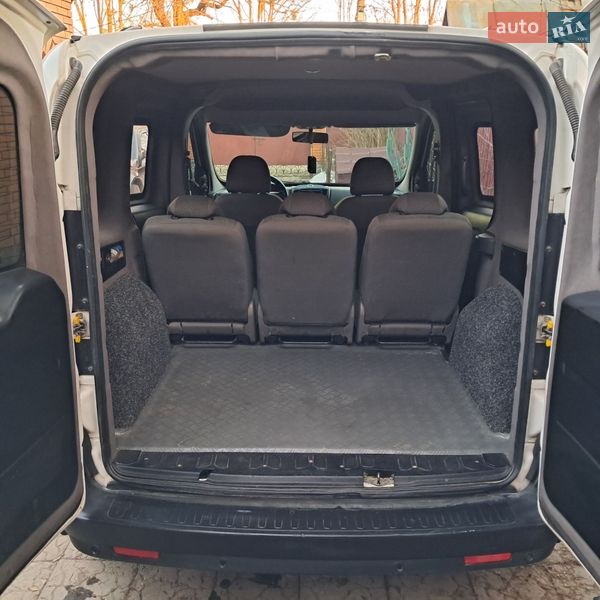 Минивэн Fiat Doblo 2010 в Радомышле