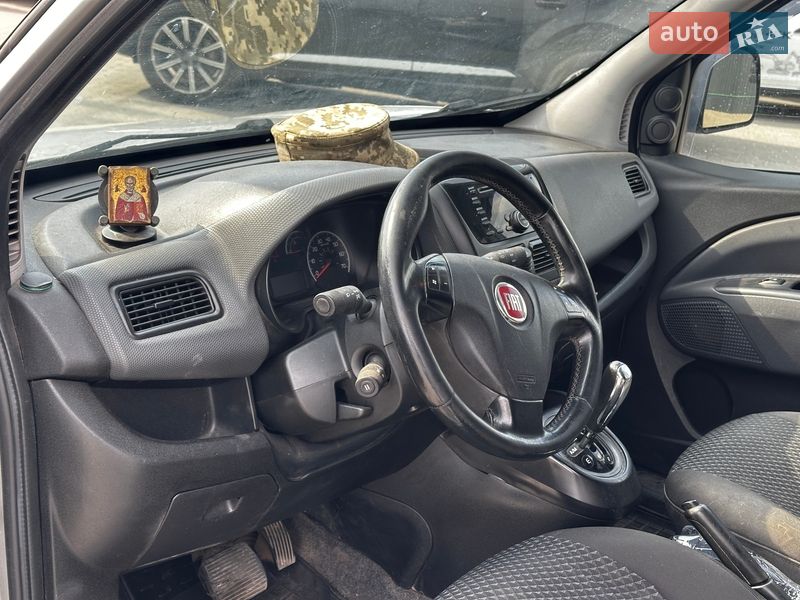 Минивэн Fiat Doblo 2011 в Львове