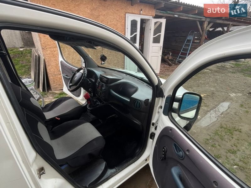 Грузовой фургон Fiat Doblo 2001 в Черновцах