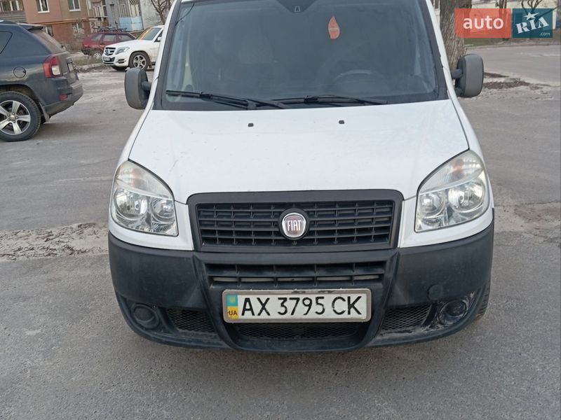 Минивэн Fiat Doblo 2011 в Харькове