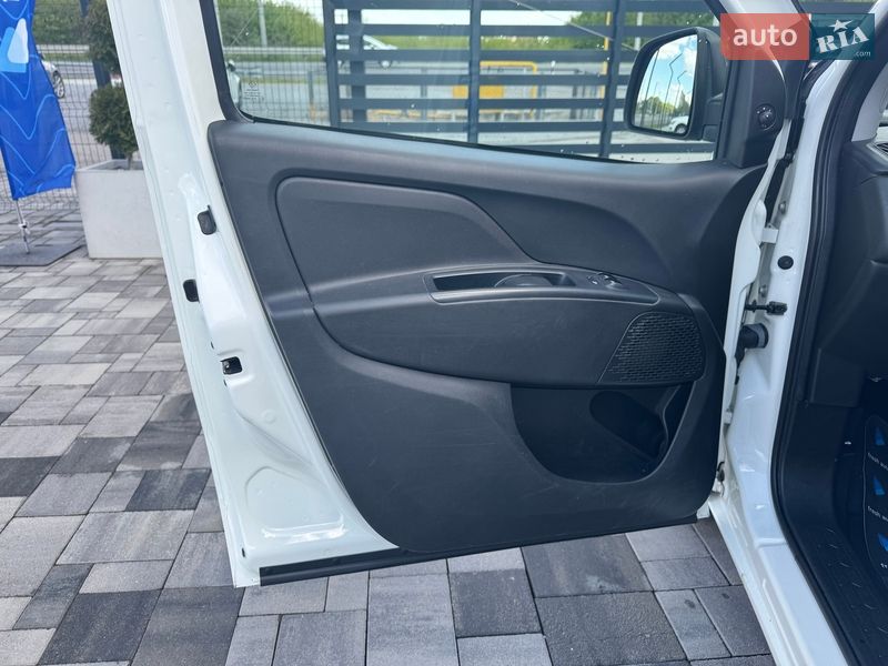 Вантажний фургон Fiat Doblo 2020 в Рівному