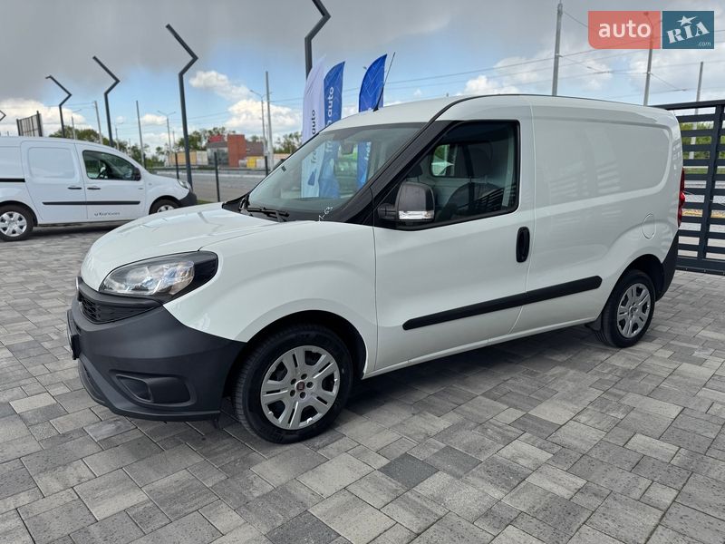 Вантажний фургон Fiat Doblo 2020 в Рівному