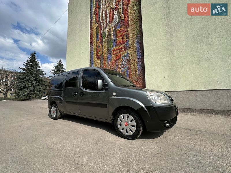Мінівен Fiat Doblo 2007 в Рівному фото Мінівен Fiat Doblo 2007 в Рівному