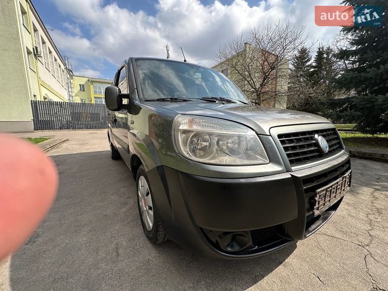 Мінівен Fiat Doblo 2007 в Рівному фото 16 Мінівен Fiat Doblo 2007 в Рівному