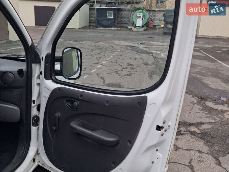 Вантажний фургон Fiat Doblo 2012 в Києві