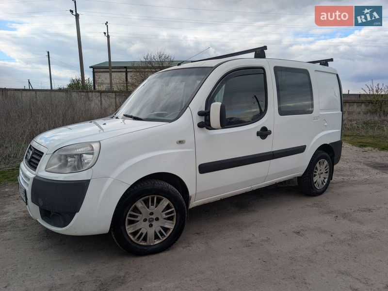Минивэн Fiat Doblo 2008 в Ровно