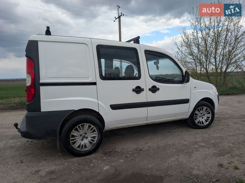 Минивэн Fiat Doblo 2008 в Ровно
