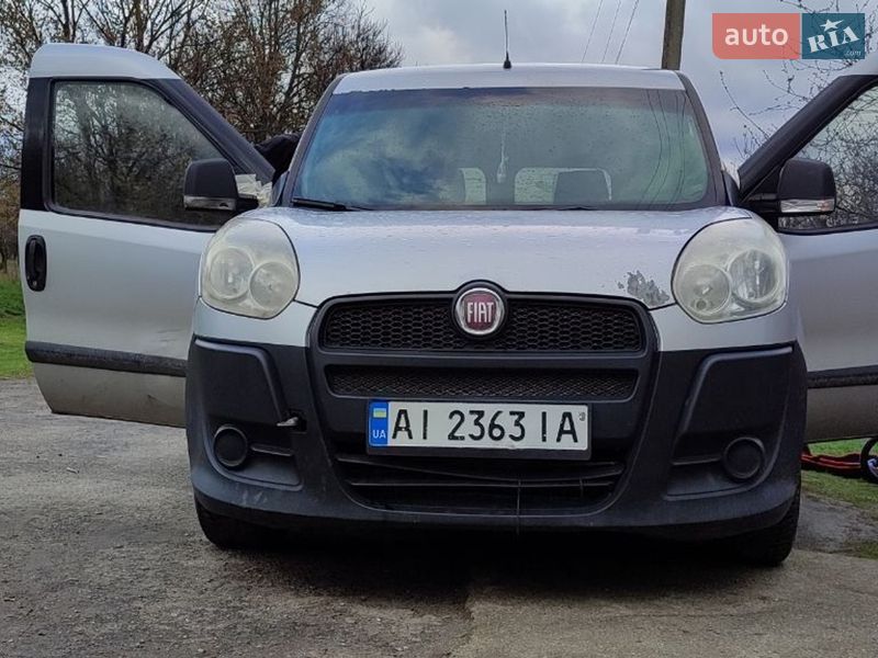 Fiat Doblo 2011