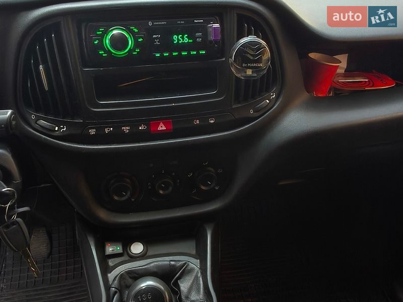 Інші вантажівки Fiat Doblo 2017 в Києві фото 15 Інші вантажівки Fiat Doblo 2017 в Києві