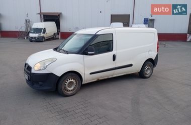 Вантажний фургон Fiat Doblo 2012 в Львові