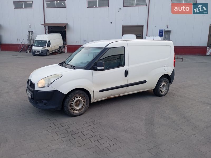 Вантажний фургон Fiat Doblo 2012 в Львові фото Вантажний фургон Fiat Doblo 2012 в Львові