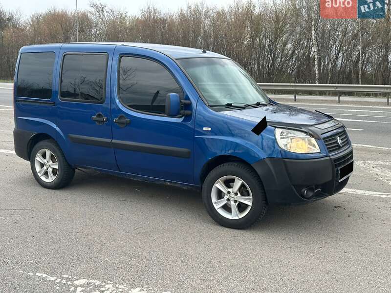 Минивэн Fiat Doblo 2006 в Ровно фото Минивэн Fiat Doblo 2006 в Ровно