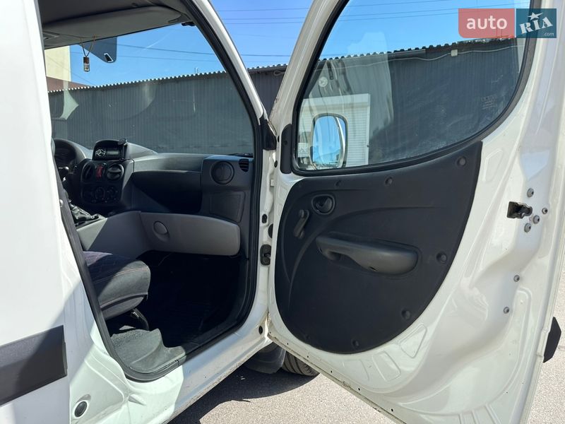 Грузопассажирский фургон Fiat Doblo 2015 в Киеве