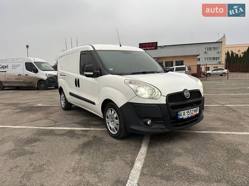 Грузопассажирский фургон Fiat Doblo 2012 в Киеве