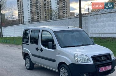 Минивэн Fiat Doblo 2010 в Киеве