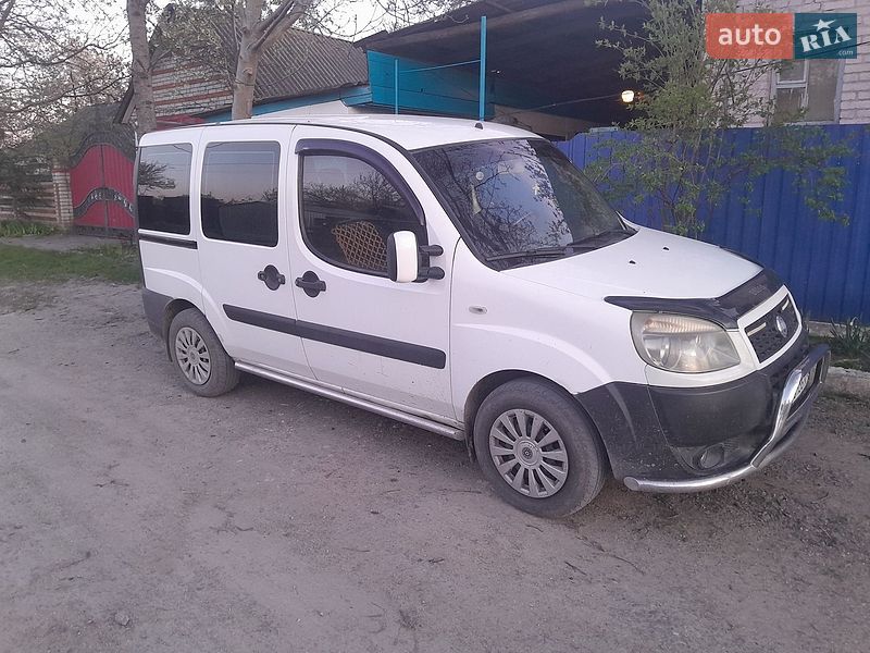 Минивэн Fiat Doblo 2006 в Крыжополе