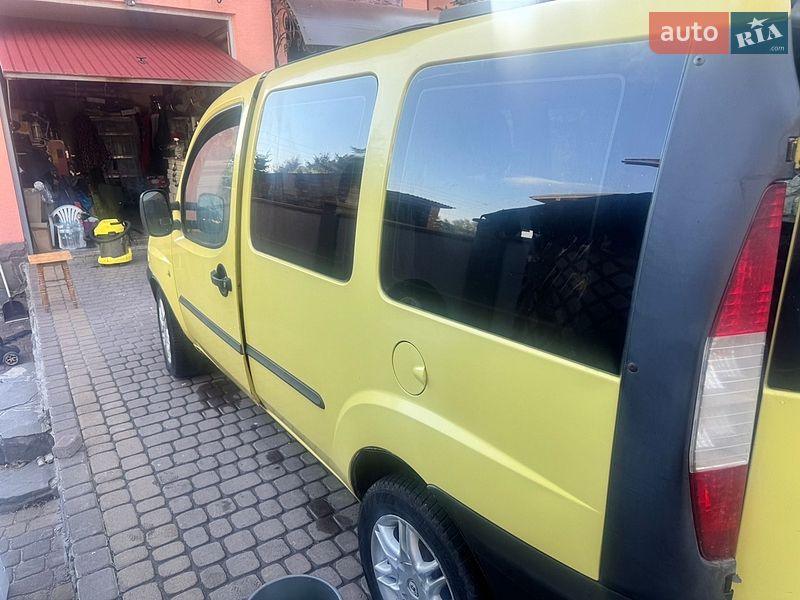 Минивэн Fiat Doblo 2002 в Львове