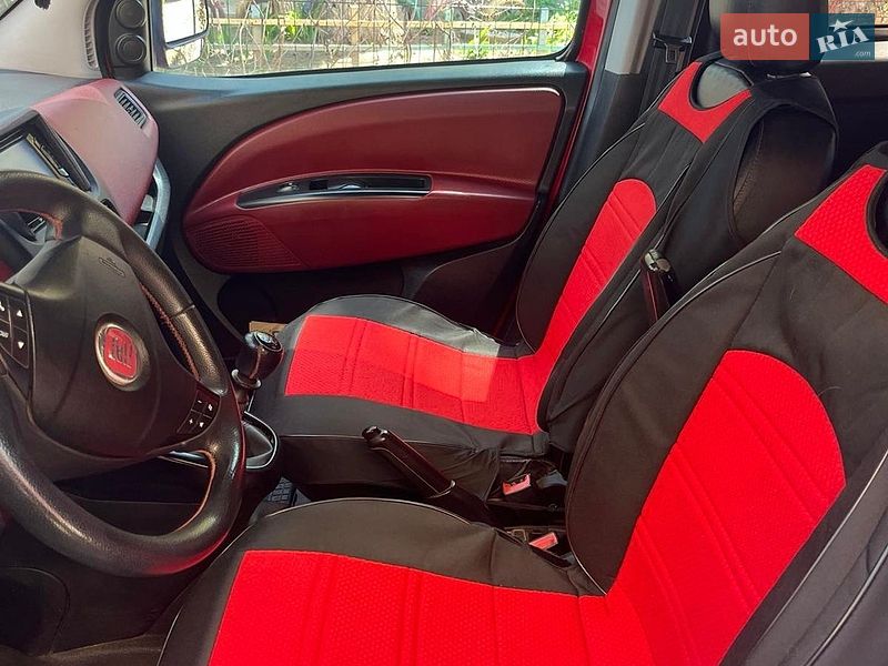 Минивэн Fiat Doblo 2010 в Николаеве