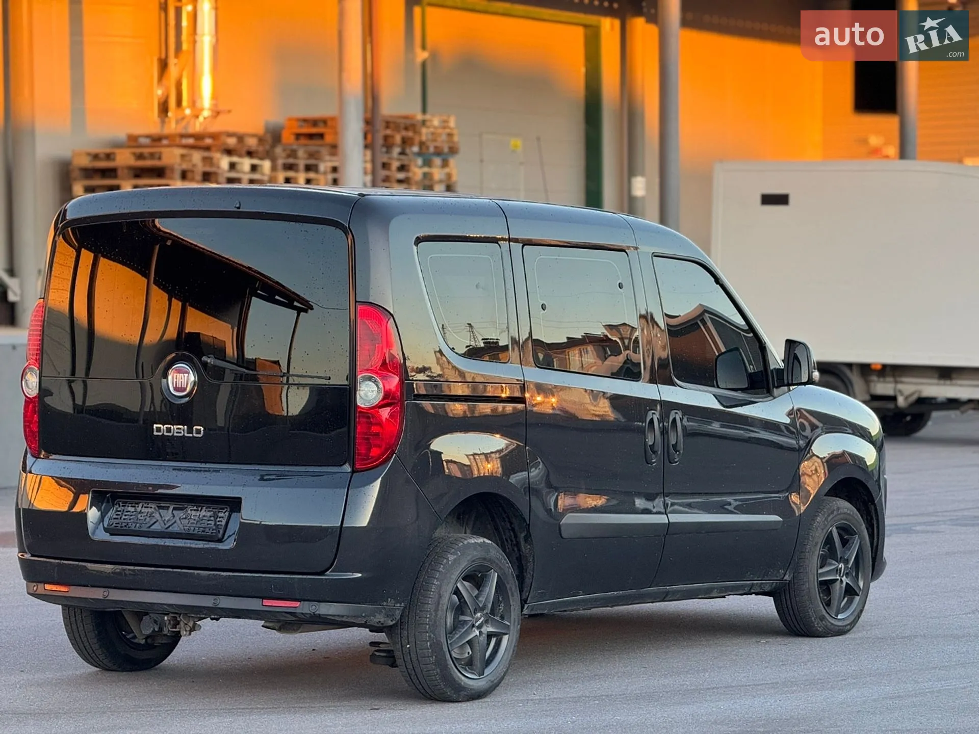 2010 Fiat Doblo - мініатюра 3