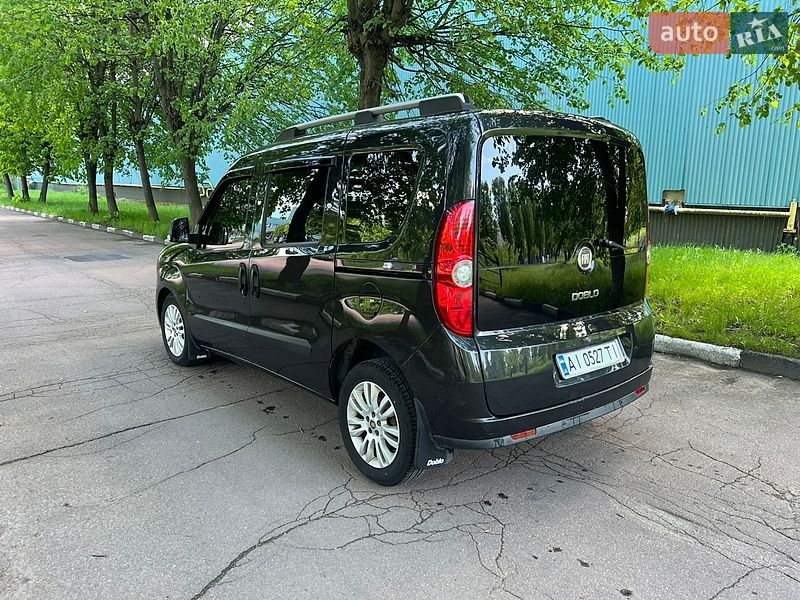 Минивэн Fiat Doblo 2012 в Житомире