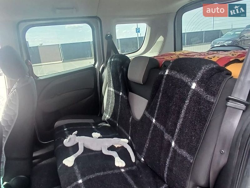 Минивэн Fiat Doblo 2011 в Мукачево