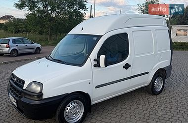 Вантажний фургон Fiat Doblo 2002 в Ужгороді