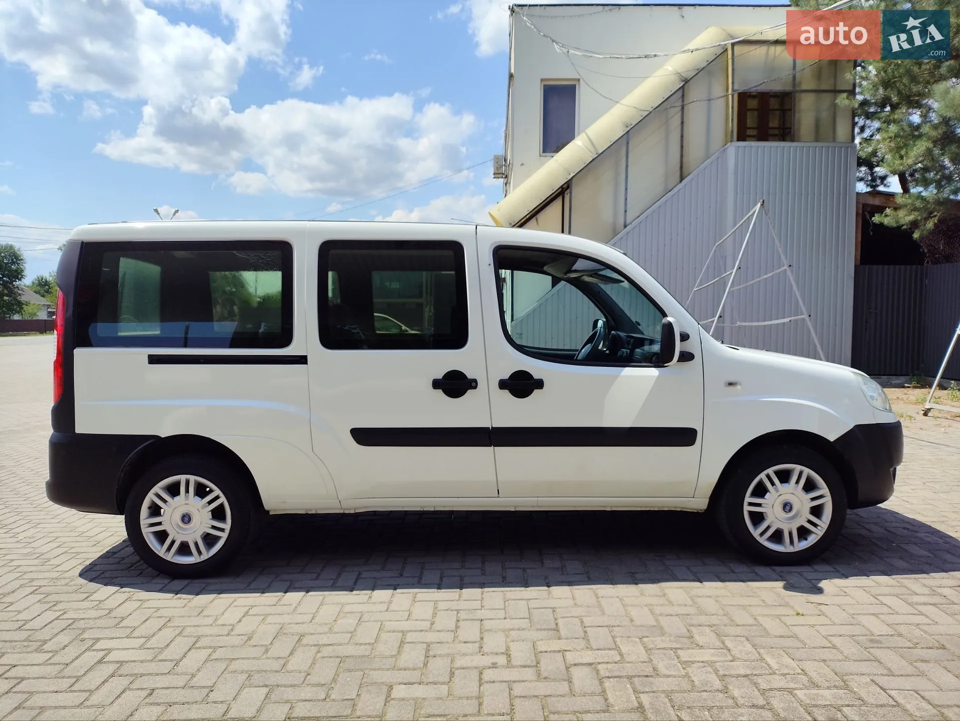 2010 Fiat Doblo - мініатюра 11