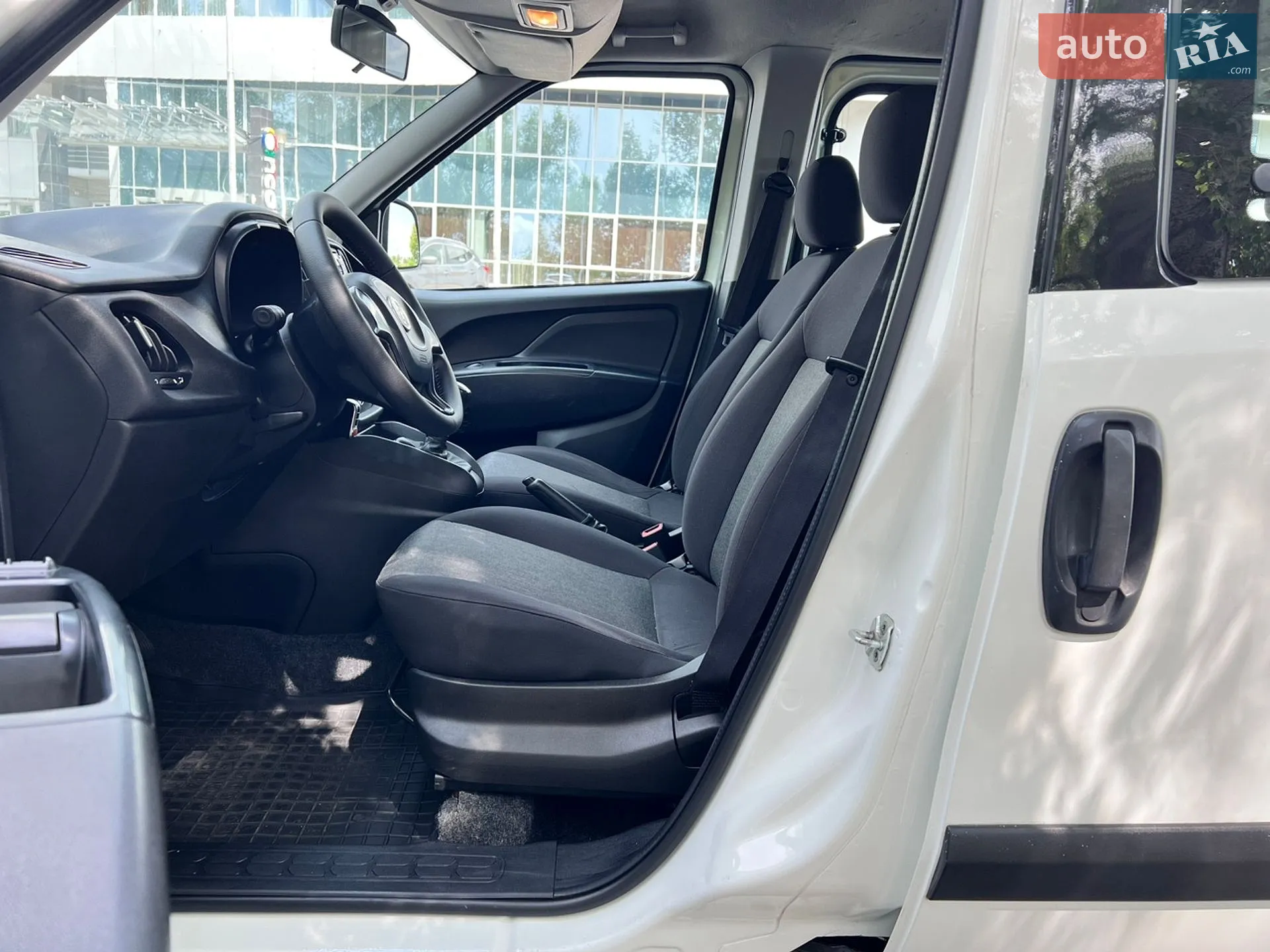 2015 Fiat Doblo - мініатюра 31