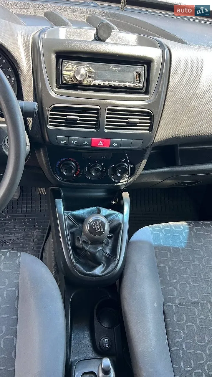 2010 Fiat Doblo - мініатюра 10