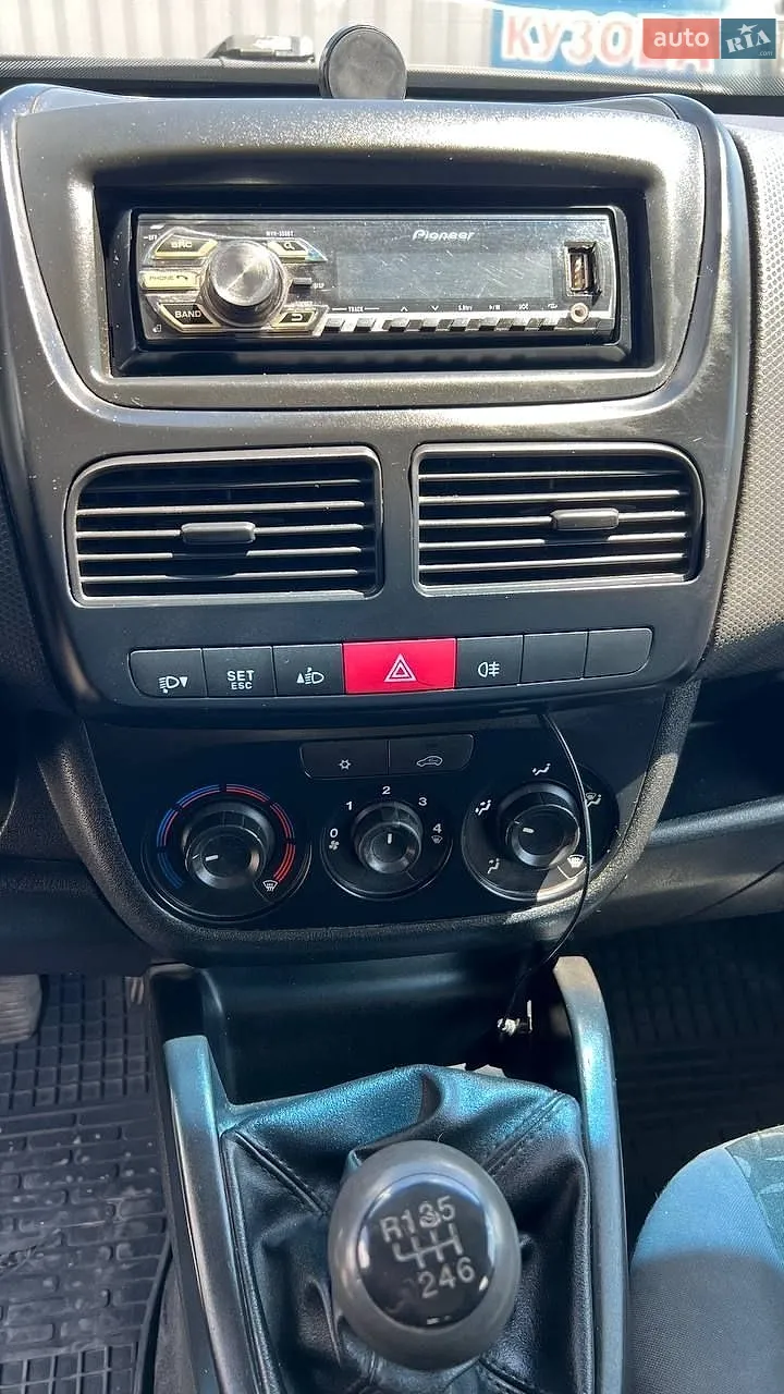 2010 Fiat Doblo - мініатюра 12