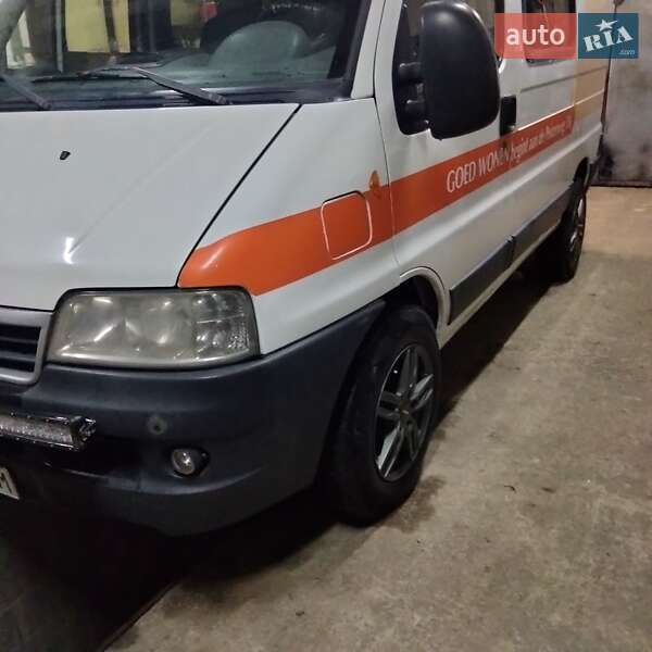 Грузопассажирский фургон Fiat Ducato 2003 в Ровно фото 2 Грузопассажирский фургон Fiat Ducato 2003 в Ровно