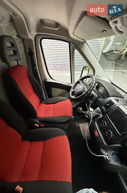 Грузовой фургон Fiat Ducato 2011 в 