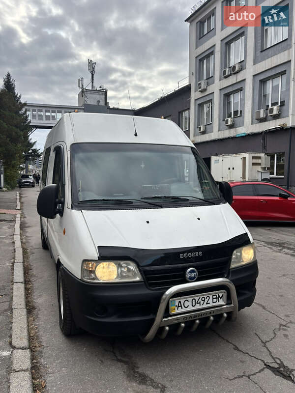 Вантажопасажирський фургон Fiat Ducato 2003 в Києві