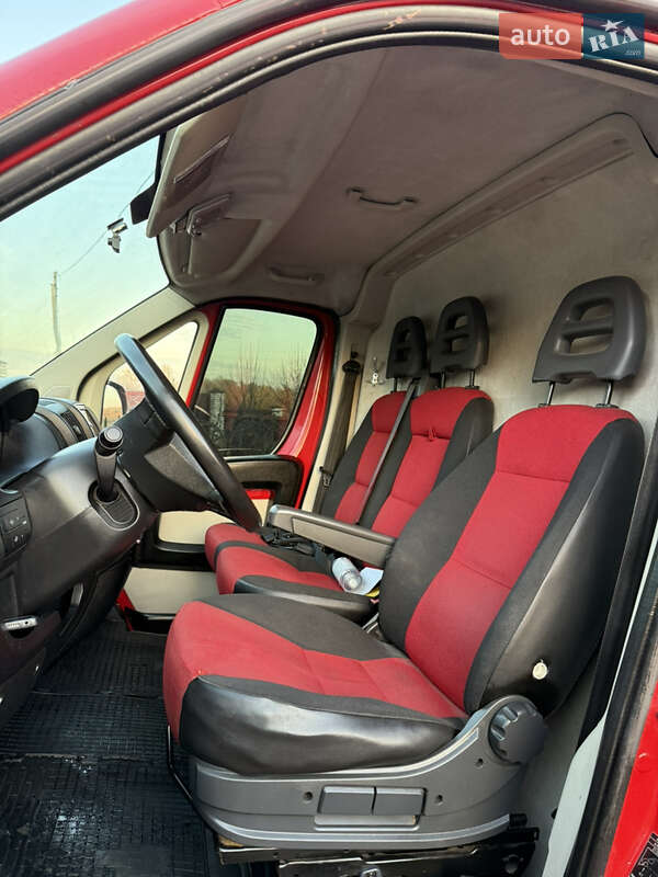 Грузовой фургон Fiat Ducato 2012 в Жовкве