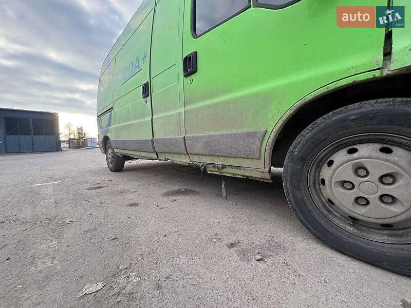 Вантажний фургон Fiat Ducato 2005 в Львові