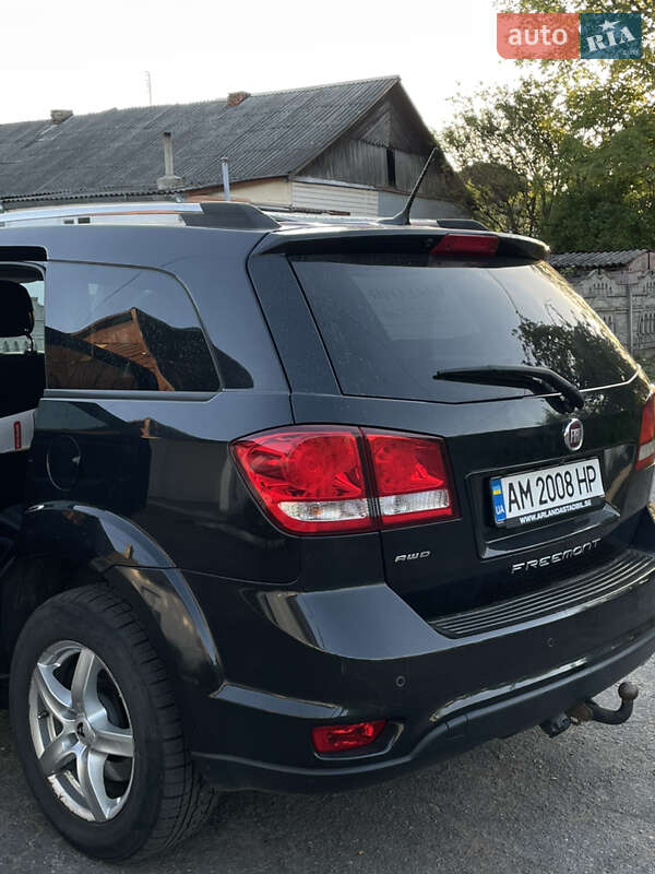 Позашляховик / Кросовер Fiat Freemont 2012 в Хорошеві
