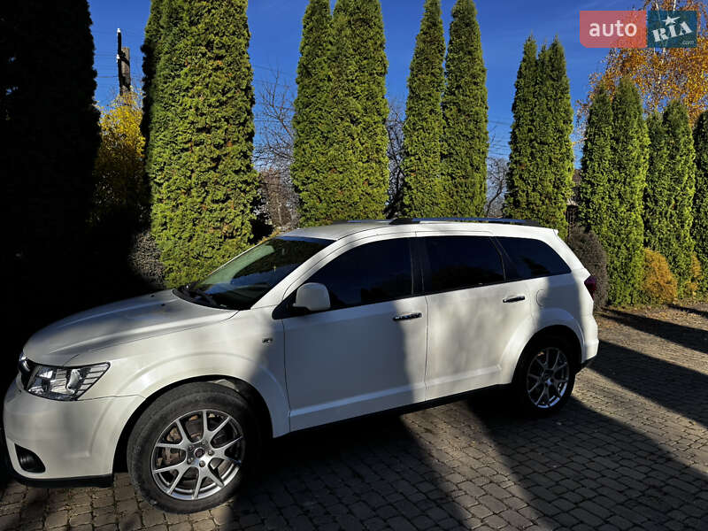 Внедорожник / Кроссовер Fiat Freemont 2014 в Черновцах