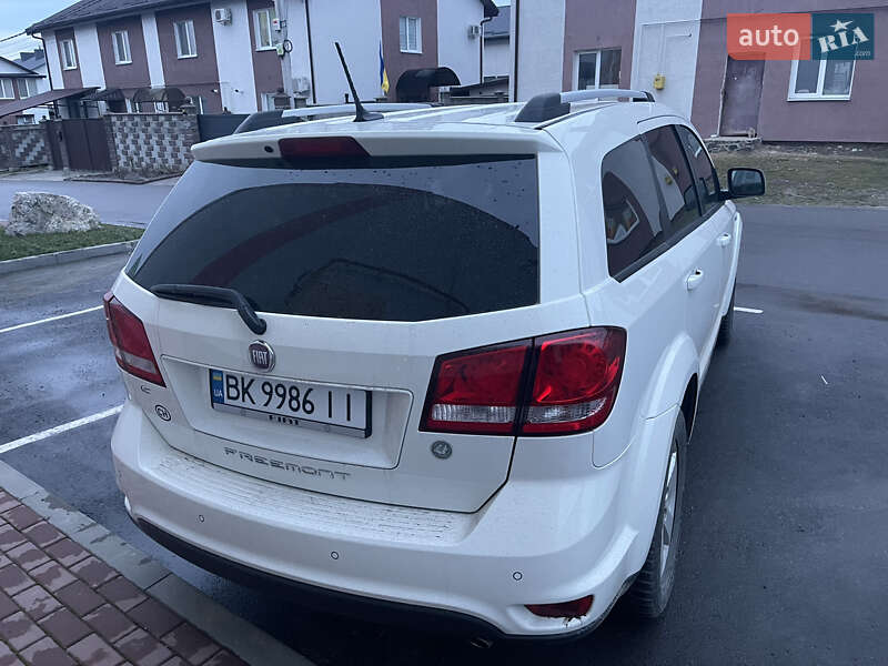 Позашляховик / Кросовер Fiat Freemont 2011 в Рівному
