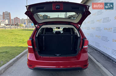 Внедорожник / Кроссовер Fiat Freemont 2012 в 