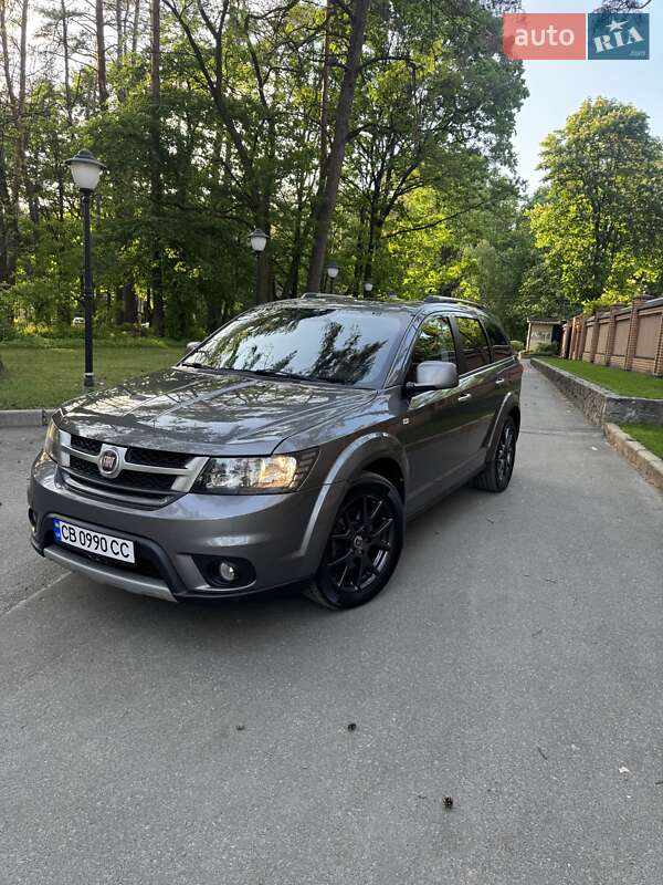 Внедорожник / Кроссовер Fiat Freemont 2013 в 