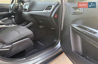 Внедорожник / Кроссовер Fiat Freemont 2011 в 