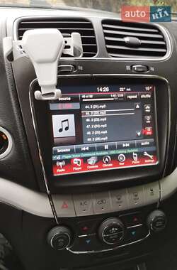 Внедорожник / Кроссовер Fiat Freemont 2013 в 