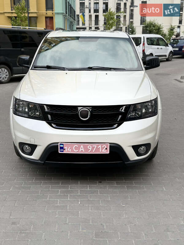Позашляховик / Кросовер Fiat Freemont 2014 в Львові